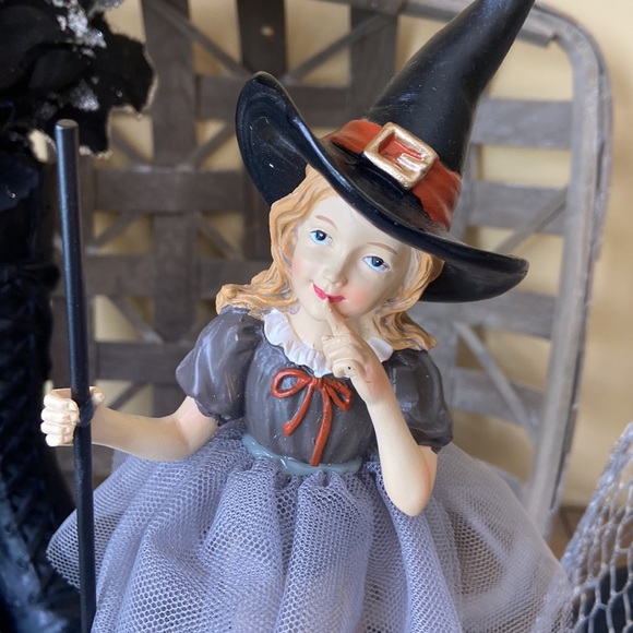 NEW! Fall Halloween Vintage Inspired Witch School Girl Figurine Statue - Picture 10 of 10